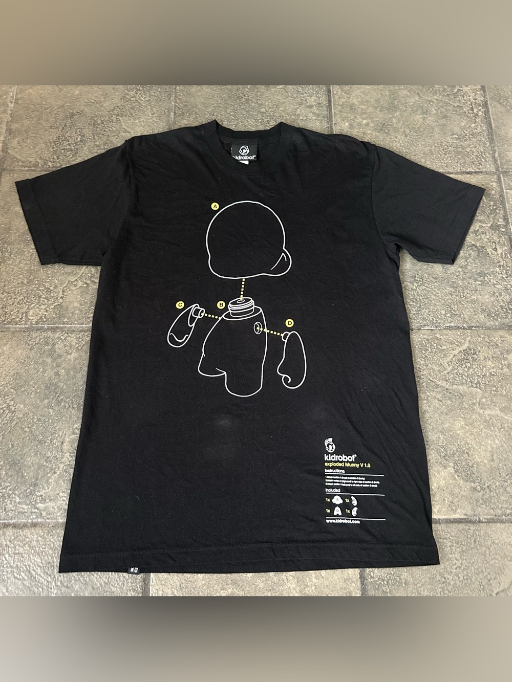 Kidrobot Shirt Men’s Large Exploded Munny V 1.0 Instructions